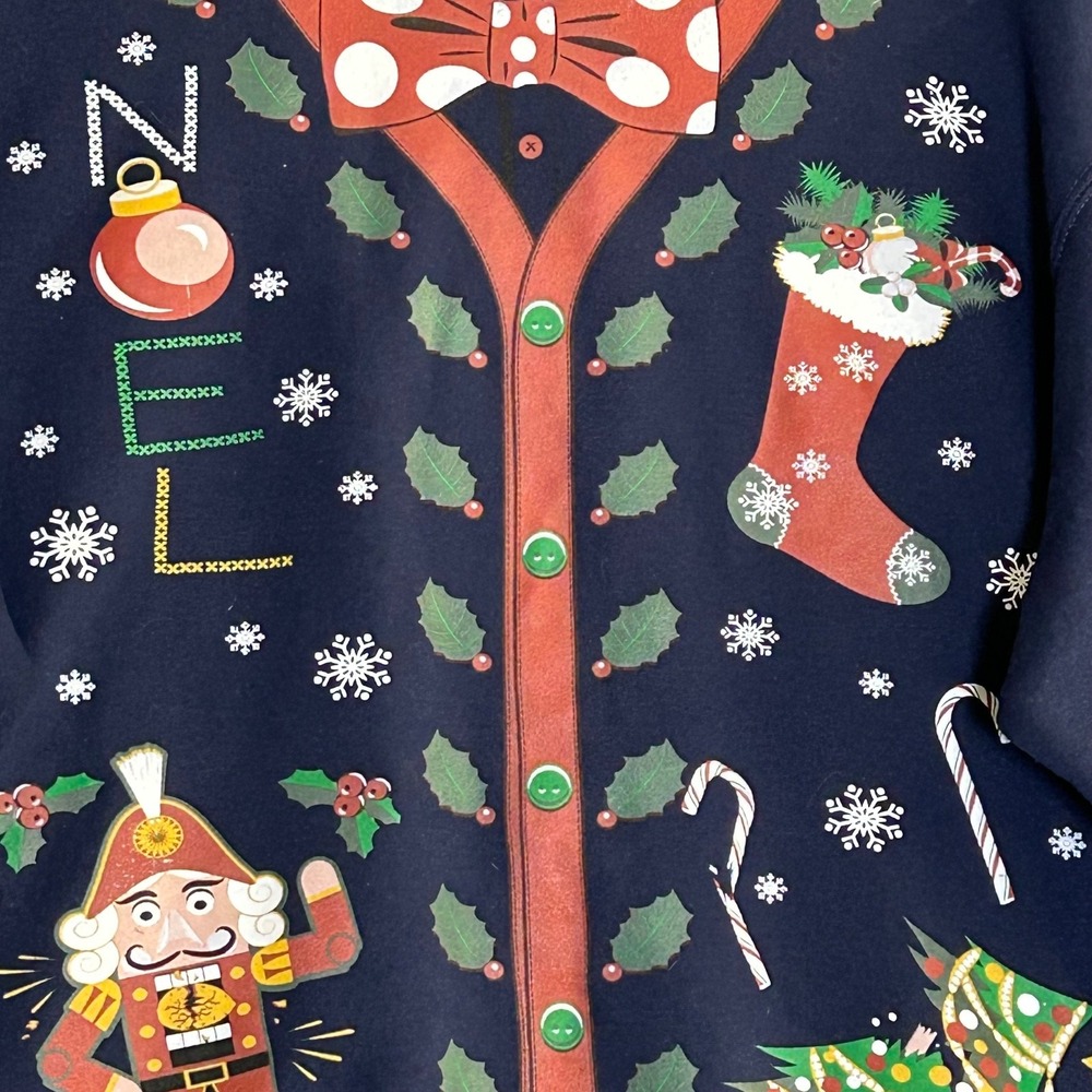 *NWOT*Unisex Sz MEDIUM Long Sleeve Sweatshirt Christmas Stocking Noel Nutcracker